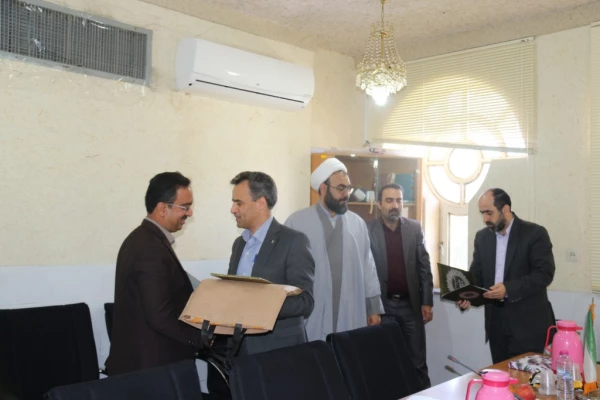 برگزاری مراسم تودیع و معارفه مسئول حراست دانشگاه فرهنگیان یزد

 15