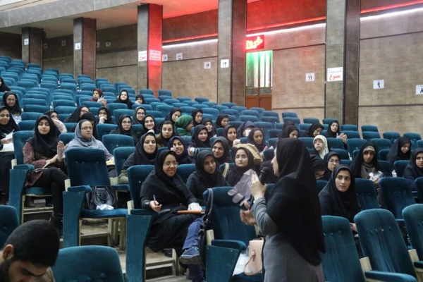 برگزاری کارگاه آموزشی روش تدریس و بررسی کتب ریاضی ابتدایی در دانشگاه فرهنگیان یزد
 2