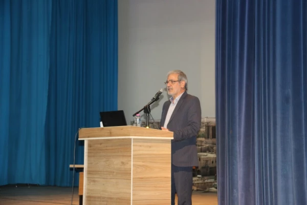 برگزاری کارگاه آموزشی روش تدریس و بررسی کتب ریاضی ابتدایی در دانشگاه فرهنگیان یزد
 6