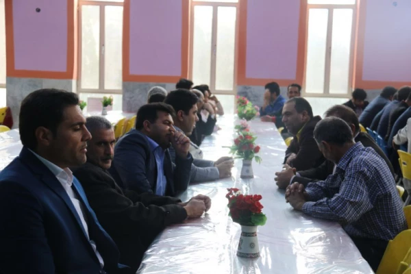 نشست صمیمانه پایان سال مدیر امور پردیس های استان با همکاران دانشگاه فرهنگیان یزد در آستانه عید باستانی نوروز
 5