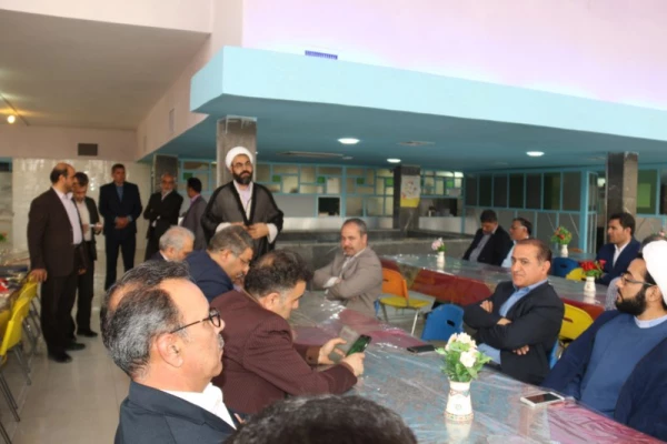 نشست صمیمانه پایان سال مدیر امور پردیس های استان با همکاران دانشگاه فرهنگیان یزد در آستانه عید باستانی نوروز
 12