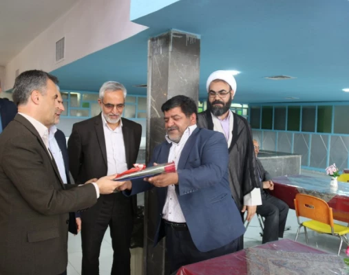 نشست صمیمانه پایان سال مدیر امور پردیس های استان با همکاران دانشگاه فرهنگیان یزد در آستانه عید باستانی نوروز
 16