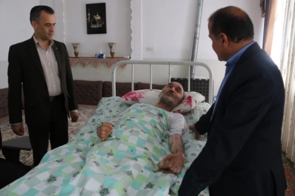 دیدار مسئولین دانشگاه فرهنگیان یزد از همکاران پیشکسوت در آستانه سال جدید 5