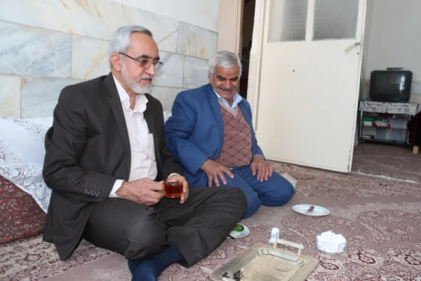 دیدار مسئولین دانشگاه فرهنگیان یزد از همکاران پیشکسوت در آستانه سال جدید 7