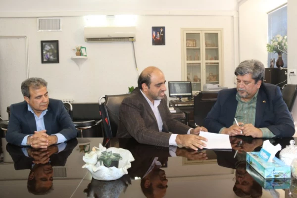 در راستای برگزاری جشنواره کشوری فرهنگی دانشجومعلمان دانشگاه فرهنگیان برگزار شد:

جلسه هماهنگی دانشگاه فرهنگیان یزد با کانون پرورش فکری استان 5