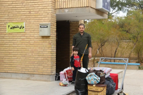 به روایت تصویر:

اسکان نوروزی 98 در دانشگاه فرهنگیان یزد
 11