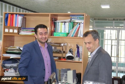 در اولین روز کاری سال جدید انجام شد:

دیدار مدیر استانی دانشگاه فرهنگیان یزد با کارکنان واحدهای مختلف پردیس شهیدان پاک نژاد