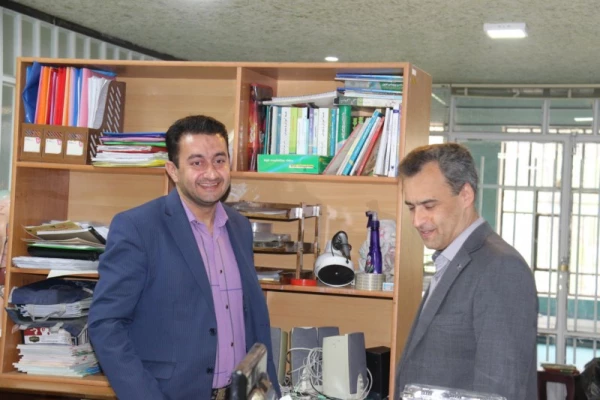 در اولین روز کاری سال جدید انجام شد:

دیدار مدیر استانی دانشگاه فرهنگیان یزد با کارکنان واحدهای مختلف پردیس شهیدان پاک نژاد
 2