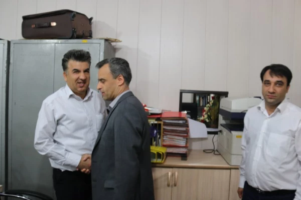 در اولین روز کاری سال جدید انجام شد:

دیدار مدیر استانی دانشگاه فرهنگیان یزد با کارکنان واحدهای مختلف پردیس شهیدان پاک نژاد
 6