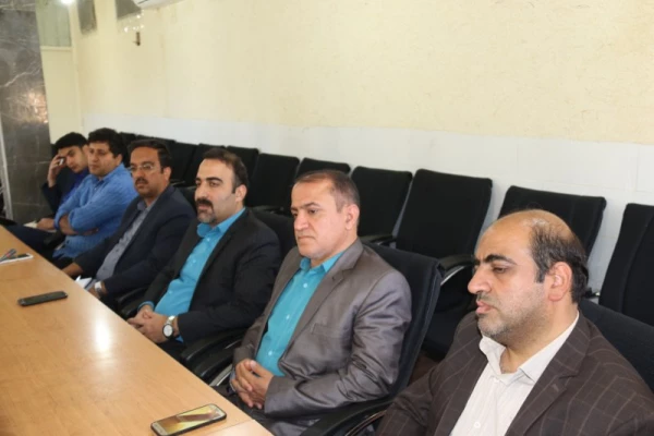 نشست مدیر استانی دانشگاه فرهنگیان یزد با کارمندان حوزه معاونت دانشجویی و توسعه منابع پردیس شهیدان پاک نژاد 
 9