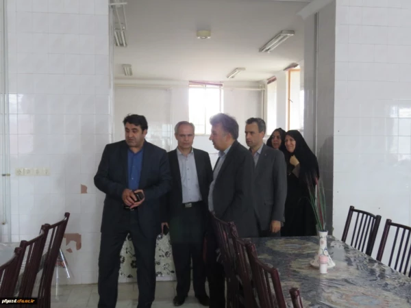 گزارش تصویری از بازدید آقای فراهانی معاون مدیرکل اعتبارات، تعهدات و درآمدها و آقای مجیدی رئیس اداره حقوقی، قراردادها و املاک سازمان مرکزی از دانشگاه فرهنگیان یزد
 3