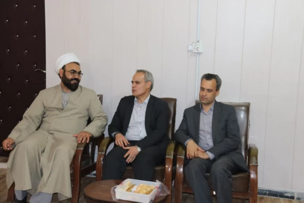 گزارش تصویری از بازدید آقای فراهانی معاون مدیرکل اعتبارات، تعهدات و درآمدها و آقای مجیدی رئیس اداره حقوقی، قراردادها و املاک سازمان مرکزی از دانشگاه فرهنگیان یزد
 11