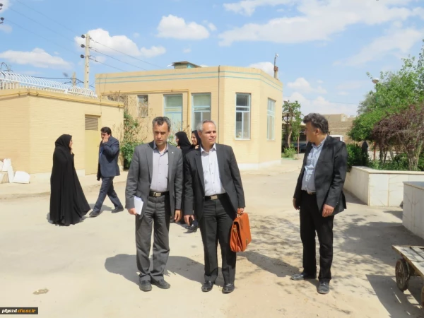 گزارش تصویری از بازدید آقای فراهانی معاون مدیرکل اعتبارات، تعهدات و درآمدها و آقای مجیدی رئیس اداره حقوقی، قراردادها و املاک سازمان مرکزی از دانشگاه فرهنگیان یزد
 14