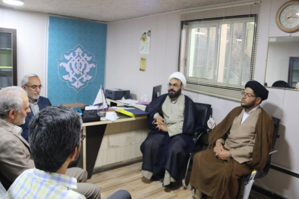 در دیدار با جانبازان دانشگاه فرهنگیان یزد مطرح شد: 

شهدا، جانبازان و ایثارگران انسان های بصیر و موقعیت شناس هستند.
 3