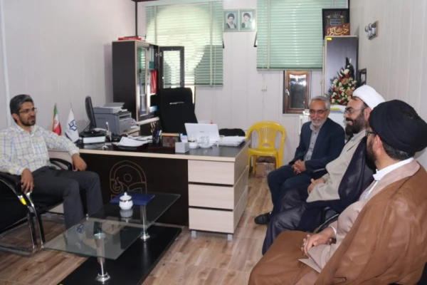 در دیدار با جانبازان دانشگاه فرهنگیان یزد مطرح شد: 

شهدا، جانبازان و ایثارگران انسان های بصیر و موقعیت شناس هستند.
 6