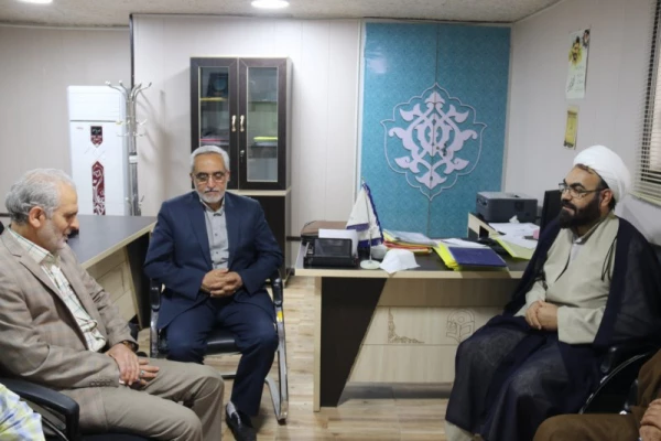 در دیدار با جانبازان دانشگاه فرهنگیان یزد مطرح شد: 

شهدا، جانبازان و ایثارگران انسان های بصیر و موقعیت شناس هستند.
 10