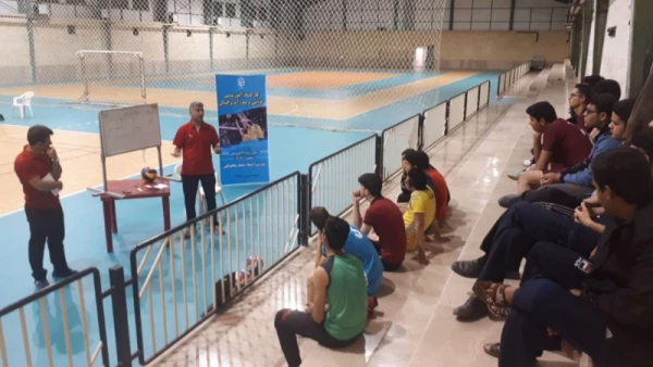 برگزاری کارگاه آموزشی قوانین و مقررات والیبال و برگزاری مسابقات والیبال در یردیس شهیدان پاک نژاد یزد - فروردین 98
 2