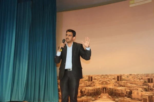 همایش ساعت فرهنگی با حضور دانش آموختگان موفق پردیس شهیدان پاک نژاد:

تجارب ارزنده، باید ها و نباید های دانشجو معلمی
 8