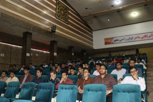 همایش ساعت فرهنگی با حضور دانش آموختگان موفق پردیس شهیدان پاک نژاد:

تجارب ارزنده، باید ها و نباید های دانشجو معلمی
 9