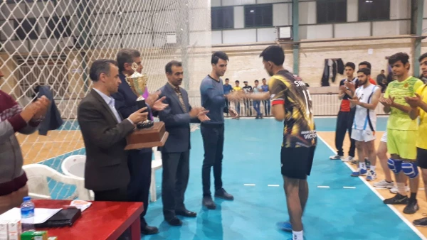 در هفته سراهای دانشجویی برگزار شد:

رقابت های والیبال دانشجو معلمان پردیس شهیدان پاکنژاد.
 6