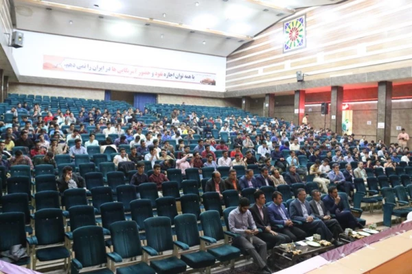 با حضور مسئولان، اساتید و دانشجومعلمان برگزار شد:

جشن ویژه هفته مقام معلم در دانشگاه فرهنگیان یزد ویژه دانشجو معلمان پردیس شهیدان پاک نژاد
 8