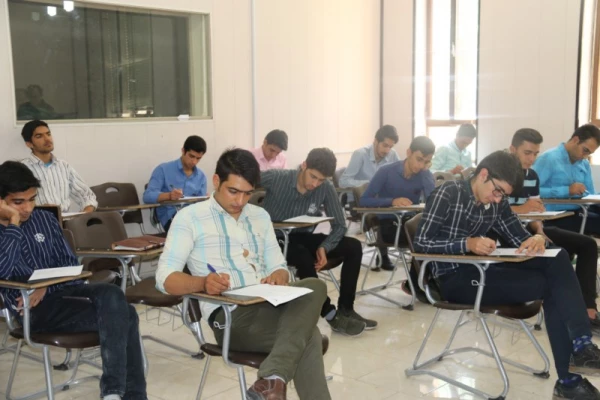 برگزاری آزمون دوره آموزشی کمک های اولیه در پردیس شهیدان پاک نژاد یزد
 6