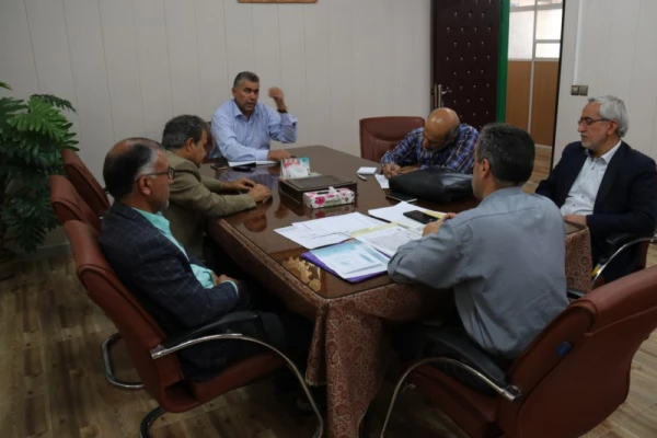 برگزاری جلسه هم اندیشی با سرپرستان شبانه روزی پردیس شهیدان پاک نژاد یزد
 5