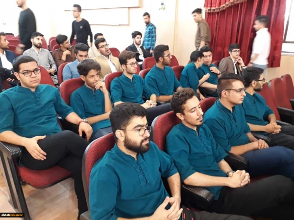 دانشجومعلمان منتخب پردیس شهیدان پاکنژاد یزد، باز هم افتخار آفریدند.
 2